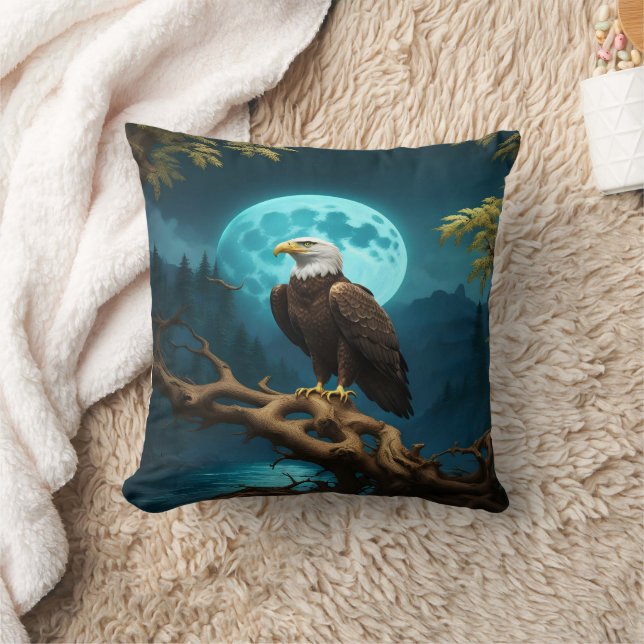 Adler auf Zweig unter Vollmond Kissen (Decke)