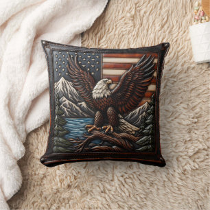 Adler mit amerikanischer Flagge und Bergen Kissen