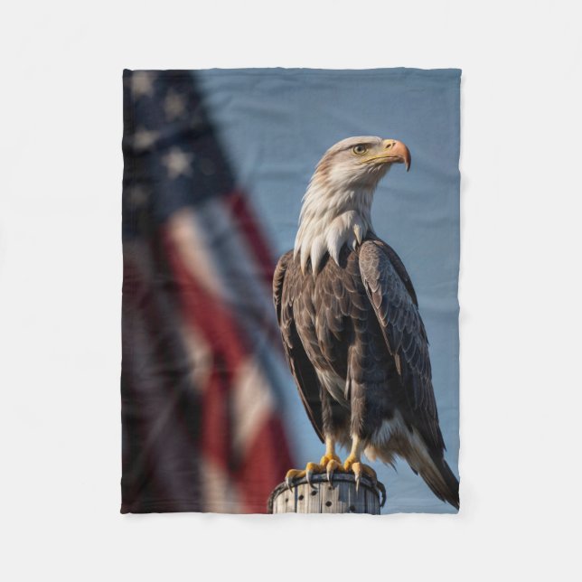 Adler und amerikanische Flagge Fleecedecke (Vorderseite)