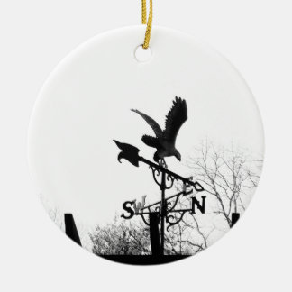 Adler und Pfeil Keramikornament