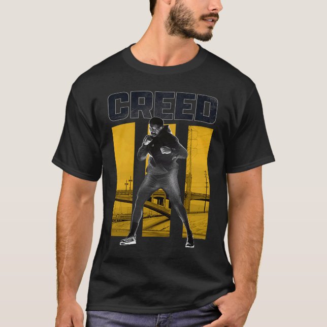 Adonis Creed Pose mit III Gelb T-Shirt (Vorderseite)