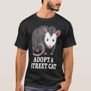 Adoptiere eine Straßenkatze Opossum Opossum Katze T-Shirt