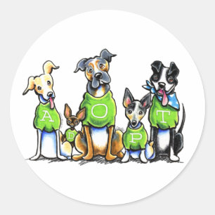 Adoptieren Sie Schutz-Hunde, die grüne T-Shirts Runder Aufkleber