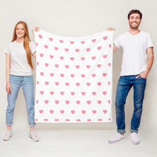 Adorable and cozy pink heart shaped blanket fleecedecke