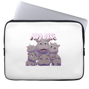 Adorable Baby Hippo Nur ein Mädchen, das Moo Deng Laptopschutzhülle