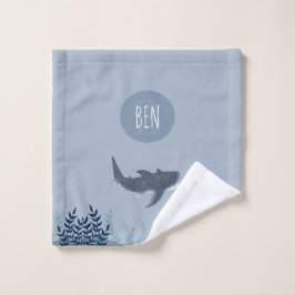 Adorable Blaue Jungen unter dem Meereswal Waschlappen
