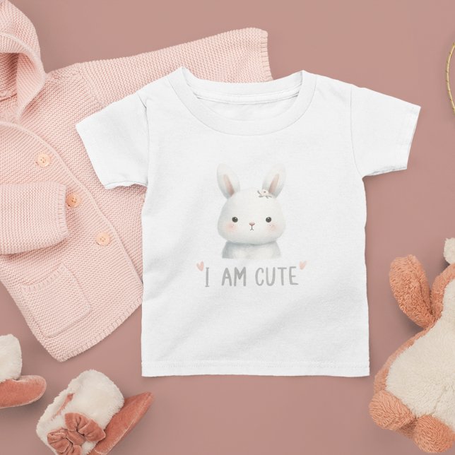 Adorable Bunny mit Blume Baby T-shirt (Von Creator hochgeladen)