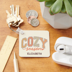 Adorable "Cosy Season" Personalisiert Schlüsselanhänger