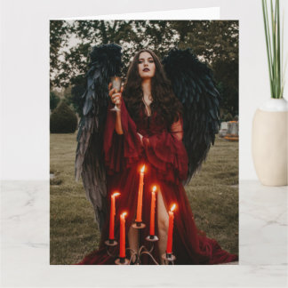 Adorable déesse femme en noir et blanc carte