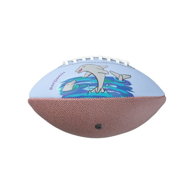 Adorable happy dolphins cartoon illustration football (Gedreht 270)