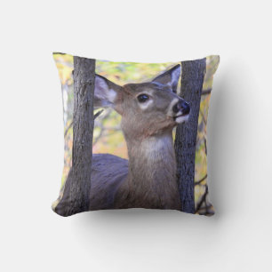 Adorable Hirsche im Wald Kissen