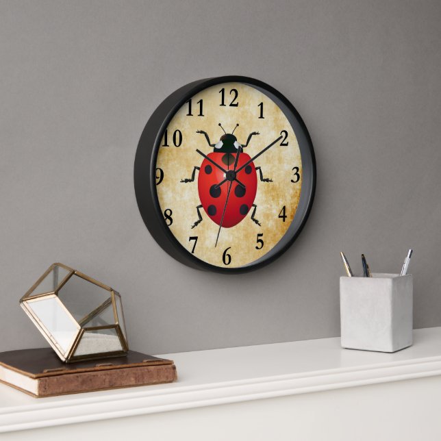 Adorable horloge murale de Ladybug! (Bureau)