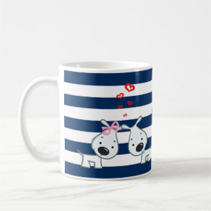 Adorable Hunde in Liebe auf Streifen Personalisier Kaffeetasse
