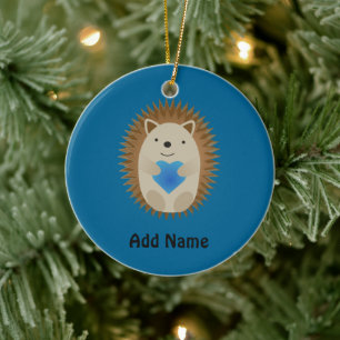 Adorable Igel umarmen ein blaues Herz Keramik Ornament