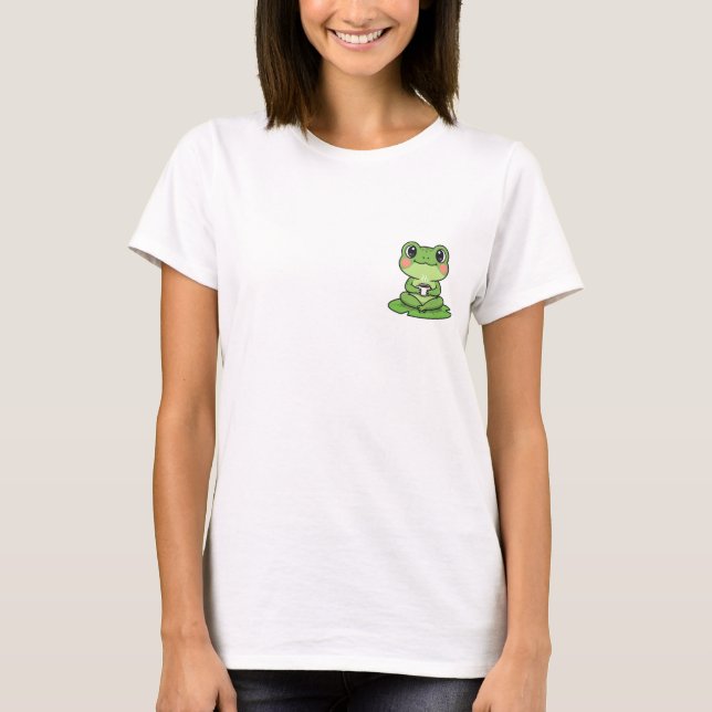 Adorable Kawaii Frog Sitting on Lily Pad T-Shirt (Vorderseite)