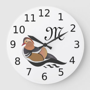 Adorable Mandarin Duck Swimming Große Wanduhr