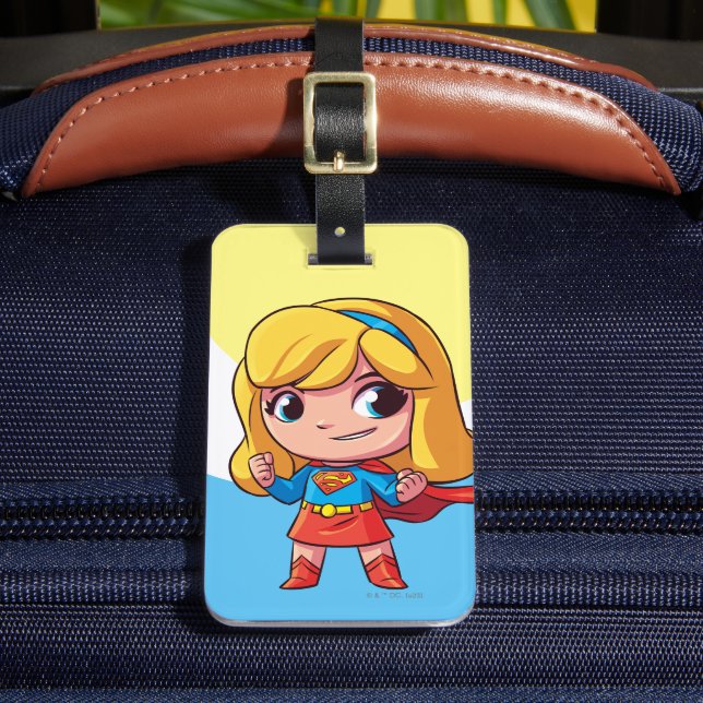 Adorable Supergirl Stance Gepäckanhänger (Vorderseite Insitu 2)