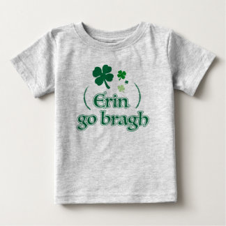 Adorable und festliche Erin Baby T-shirt