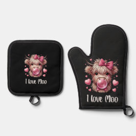 Adorable Valentine Highland Cow (weißer Text) Ofenhandschuh & Topflappen-Set