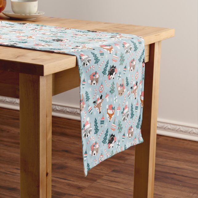 Adorable Woodland Weihnachtstiermuster Kurzer Tischläufer (Beispiel)