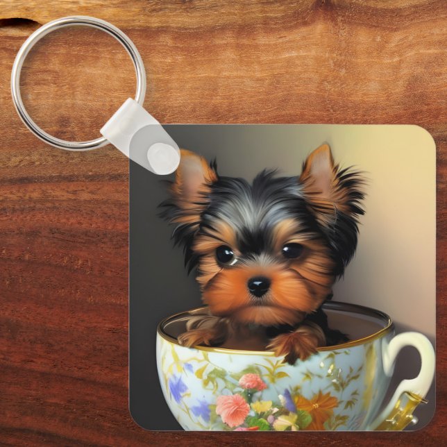 Adorable Yorkie in einem Teacup Schlüsselanhänger (Vorderseite)