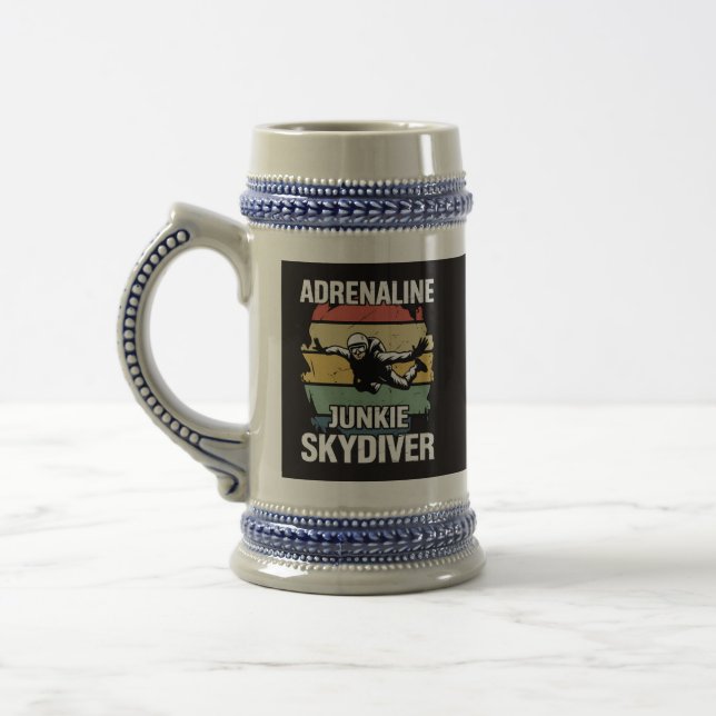 Adrenalin-Junkie-Fallschirmspringer Bierglas (Links)