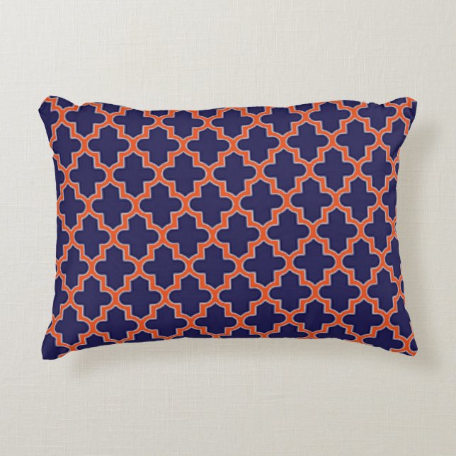 Adrette Marine und orange modernes Dekokissen (Vorderseite)