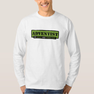 Adventist durch Anmut und Überzeugung T-Shirt