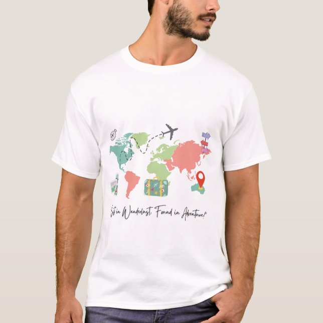"Adventure Awaits - Watercolor Weltkarte mit Trav T-Shirt (Vorderseite)