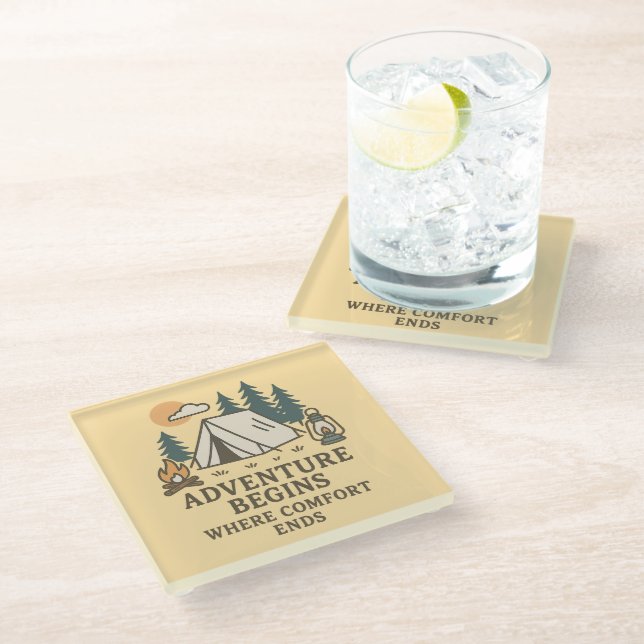 Adventure Begins Where Comfort Ends Glass Coaster Glasuntersetzer (Schrägansicht)