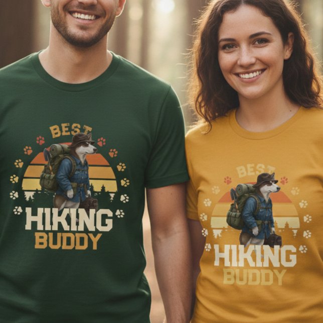 Adventurous Akita Hiker Wilderness Explorer T-Shirt (Von Creator hochgeladen)