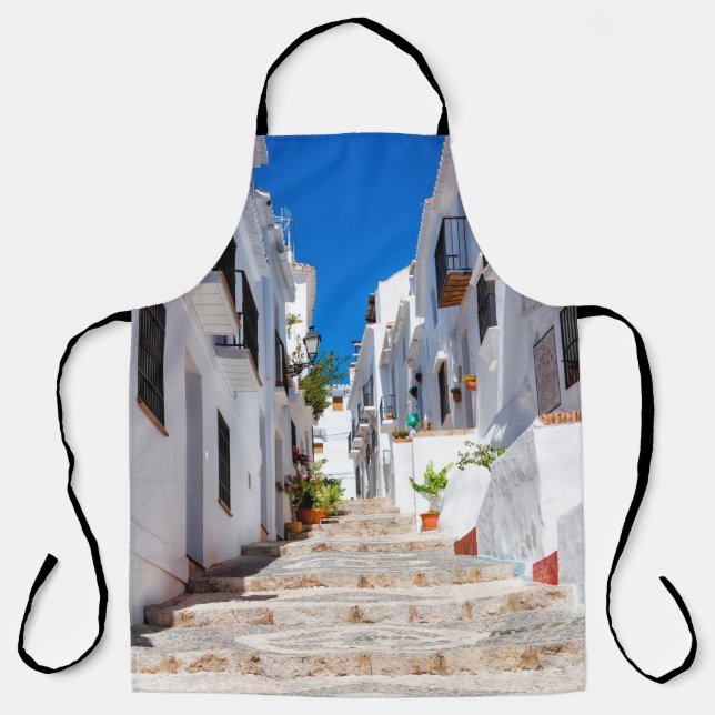 Aerial view of white city Frigiliana in sunny day  Schürze (Vorderseite)