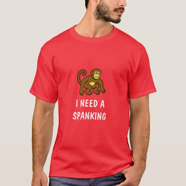 Affe benötigt ein außerordentliches (weißer Text) T-Shirt (Vorderseite)