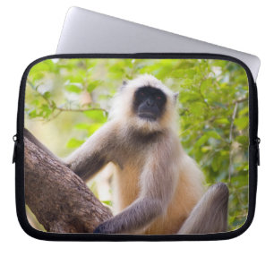 Affe im Dschungel des Ranthambore-Nationalparks Laptopschutzhülle