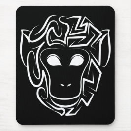 Affen aus schwarzem und weißem Stamm Mousepad