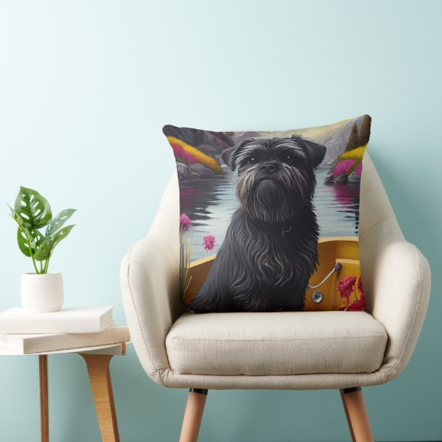 Affenpinscher Hund auf einem Paddle: Ein Landschaf Kissen (Stuhl )