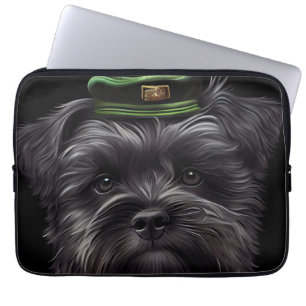 Affenpinscher Hund in St. Patrick's Day Dress Laptopschutzhülle