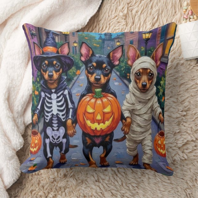 Affenpinscher Hunde Trick-or-Treating zu Halloween Kissen (Decke)