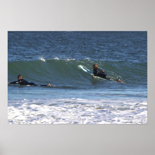Affiche de surfeurs dans une vague (Devant)
