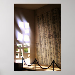 Affiche "Hallow Walls"