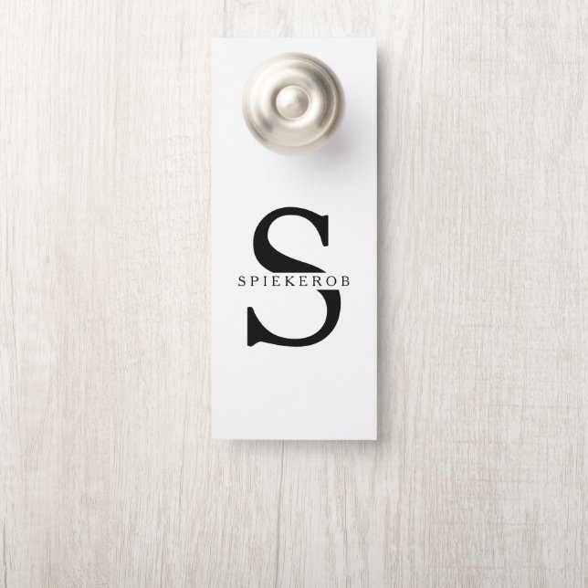Affichette De Porte Noir minimaliste moderne Nom personnalisé (Sur le bouton)