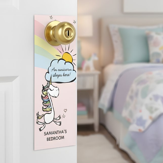 Affichette De Porte Une licorne Dort Ici (Let everyone know that a magic unicorn sleeps here!)