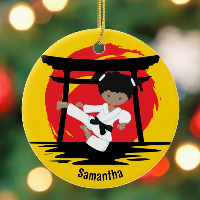 African American Karate Girl Custom Christmas Keramik Ornament (Von Creator hochgeladen)