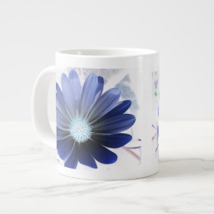 African Daisy Glows Blue Tasse