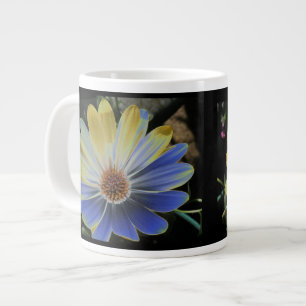 African Daisy Lapis und Gold-Tasse Jumbo-Tasse