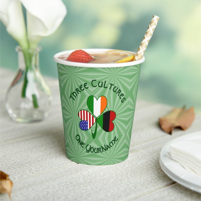 African Irish American Shamrock Personalized Text Pappbecher (In Situ)