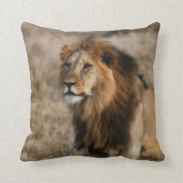 African Lion Throw Pillow Kissen