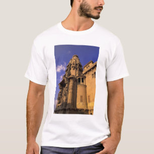 Afrika, Ägypten, Kairo, Heliopolis. Baron's T-Shirt
