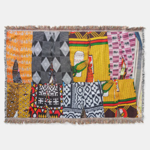 Afrika, Angola, Benguela. Bunt gefärbte Hosen Decke