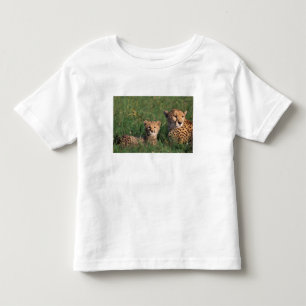 Afrika, Kenia, Masai Mara Game Reserve. Gepard Kleinkind T-shirt